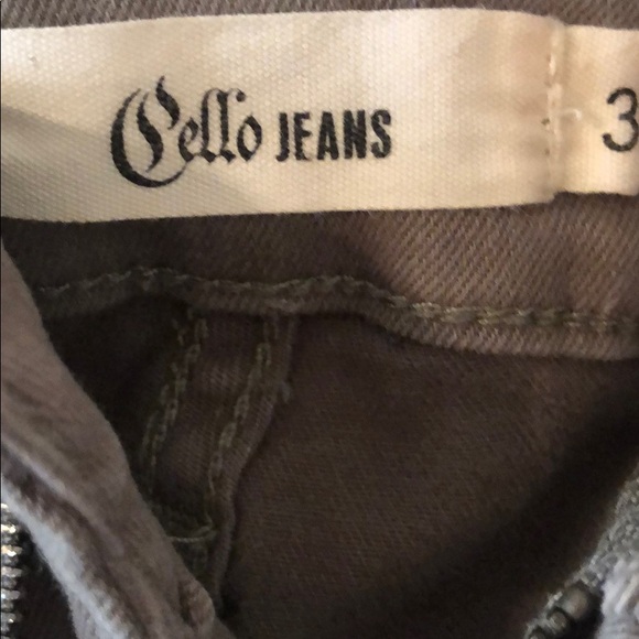 Pants - Picture 2 of 3